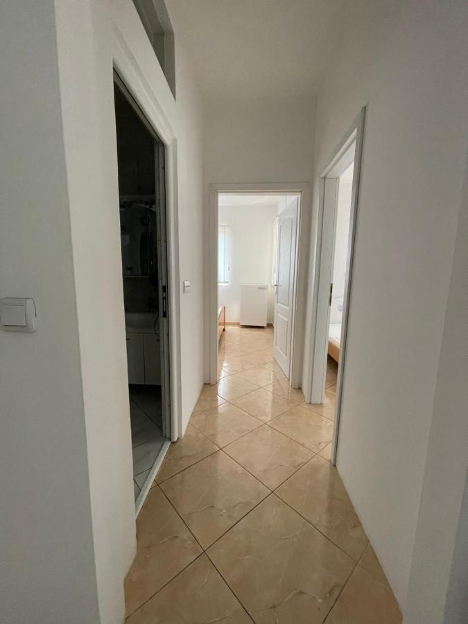 Apartments Rozela Ulcinj Exterior photo
