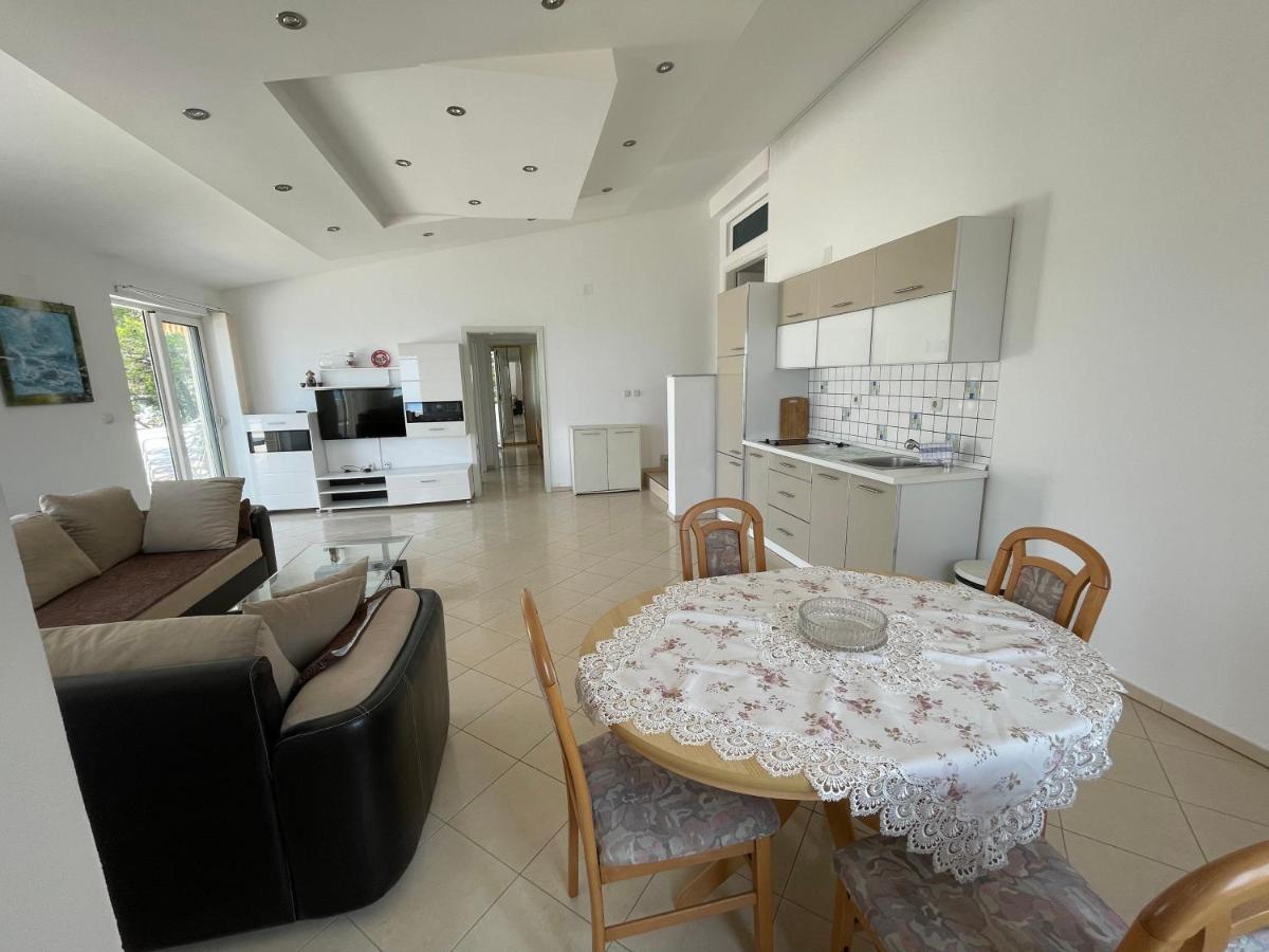 Apartments Rozela Ulcinj Exterior photo
