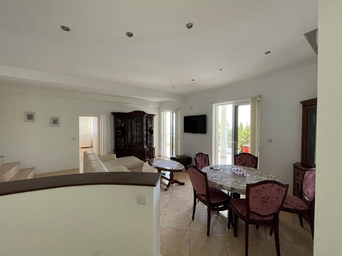 Apartments Rozela Ulcinj Exterior photo